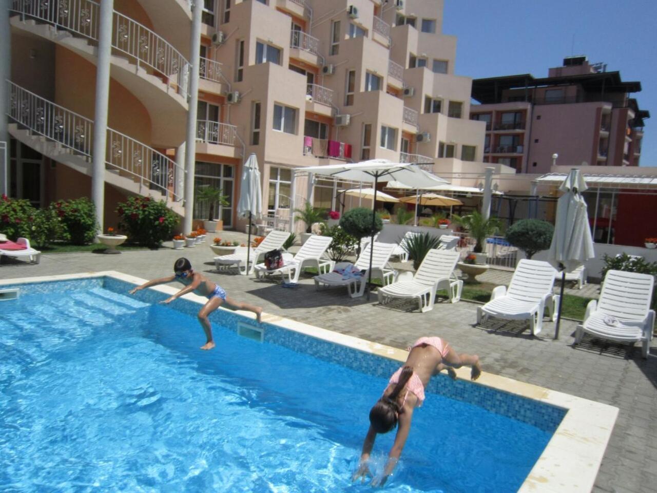 Vanilla Garden Apartments Sunny Beach Ngoại thất bức ảnh