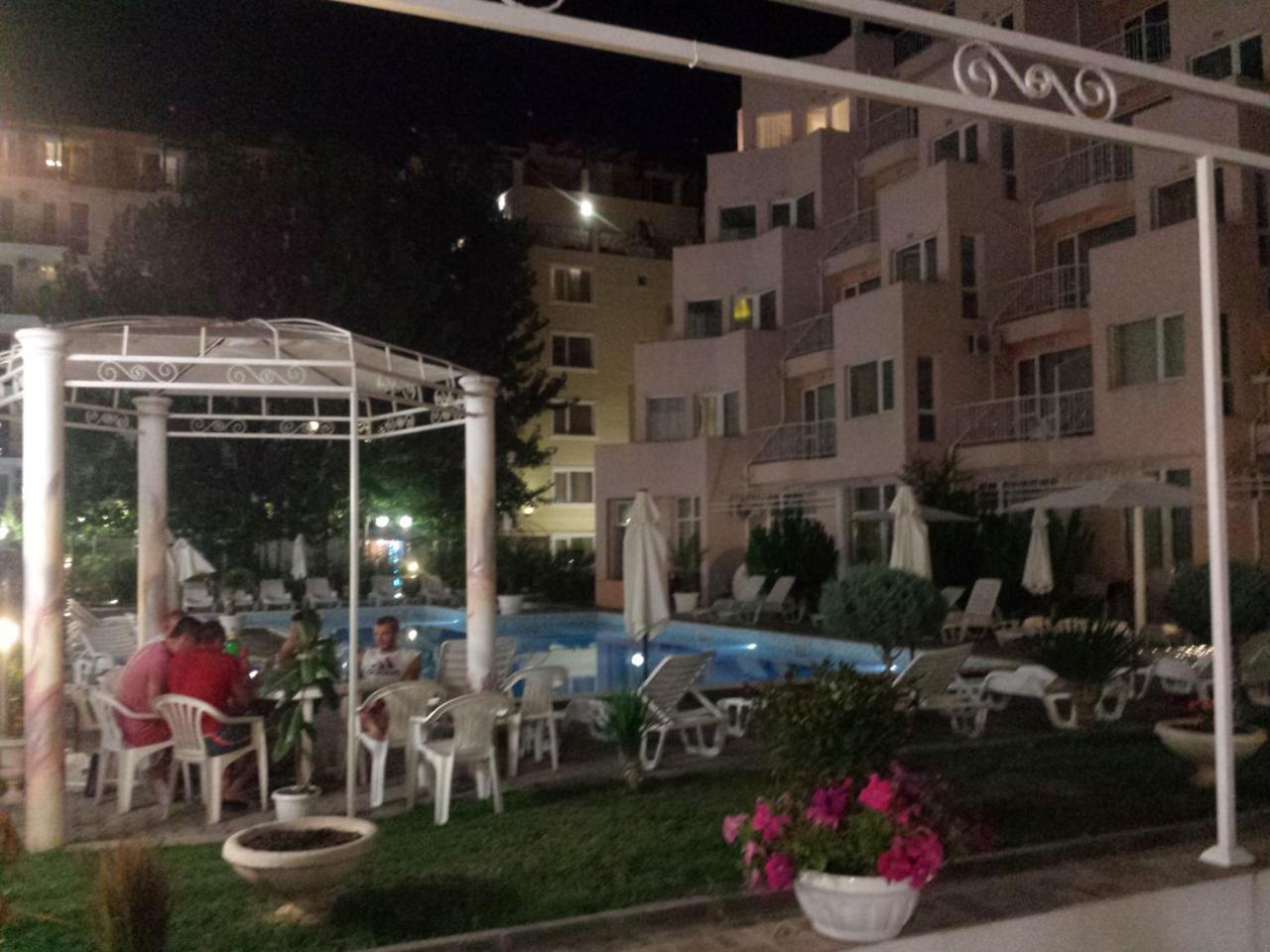 Vanilla Garden Apartments Sunny Beach Ngoại thất bức ảnh